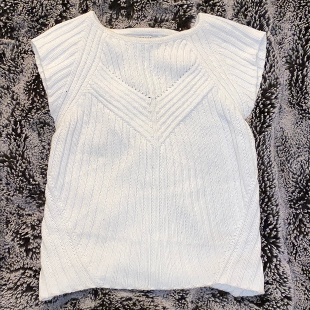 Cropped sweater top
